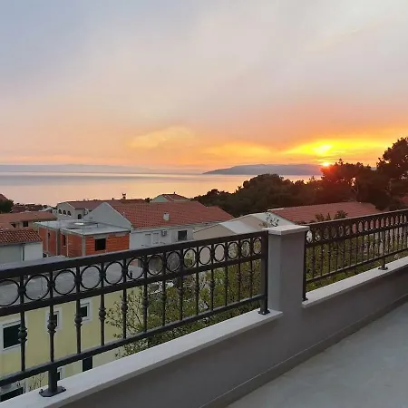 Luxurious Eol Apartment Makarska