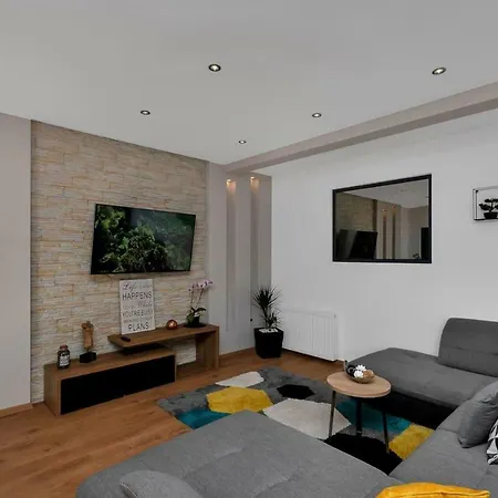 Apartment Luxurious Eol *