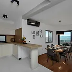 Luxurious Eol Lejlighed *