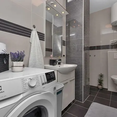 Apartman Luxurious Eol