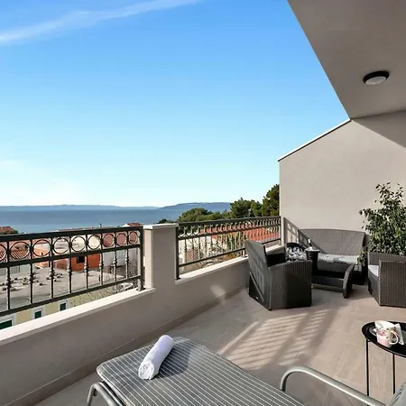 Luxurious Eol Apartment
